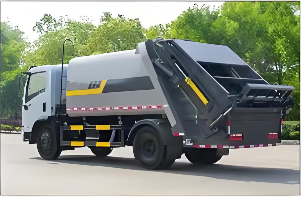 garbage compactor truck rear loader compactor suitable for garbage collection and transportation in urban areas and factory living areas